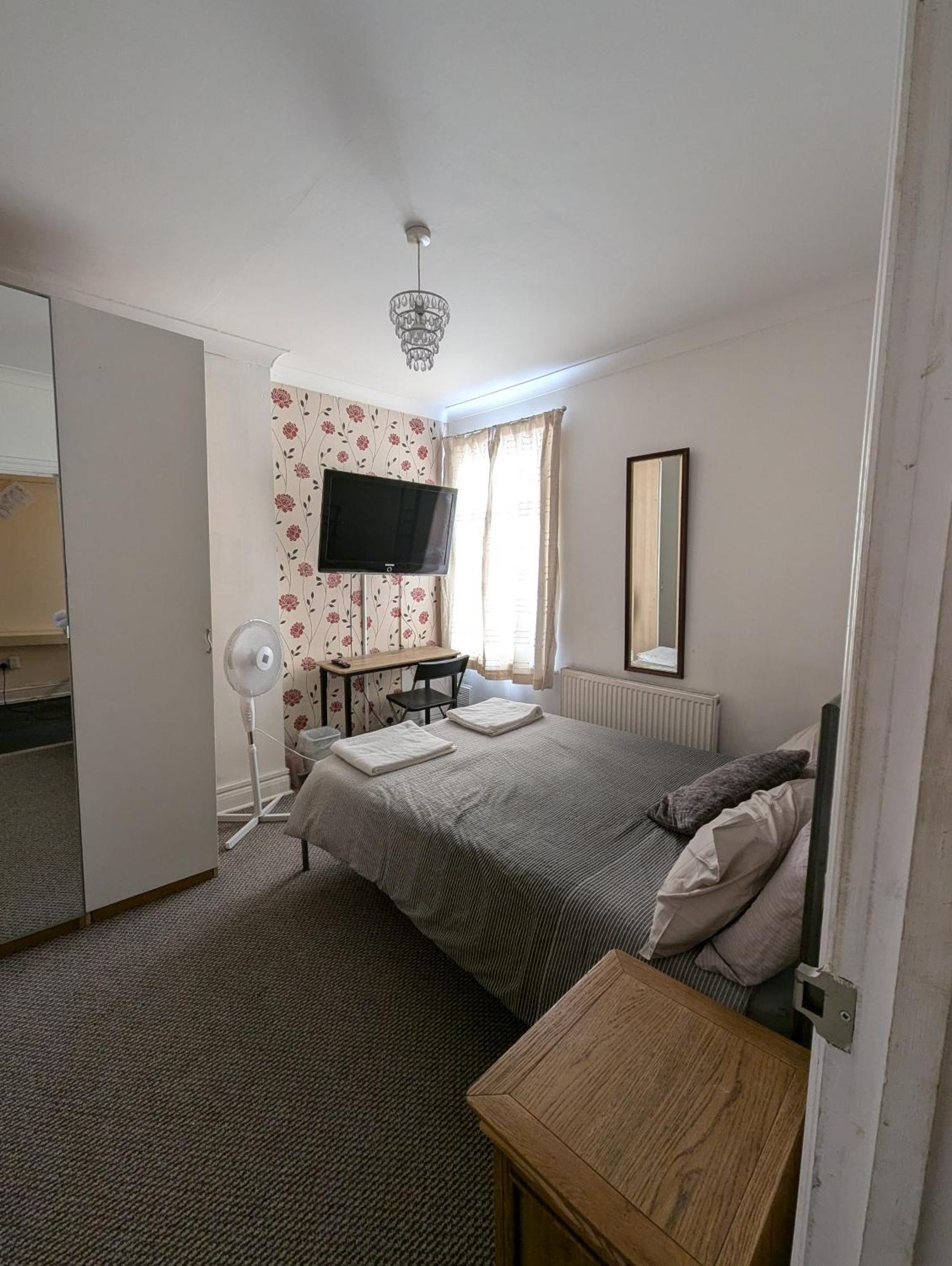 3 Portland Road Lejlighed Southall Eksteriør billede