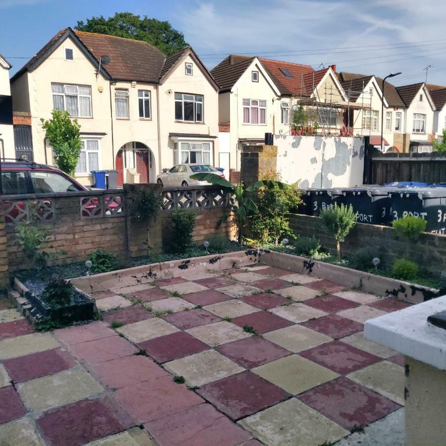 3 Portland Road Lejlighed Southall Eksteriør billede